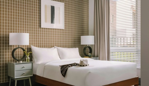 Estudio, 1 cama de matrimonio, balcón