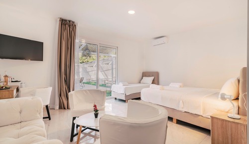 Suite With Pool View