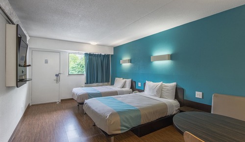 Standard Room, 1 King Bed, Accessible, Non Smoking