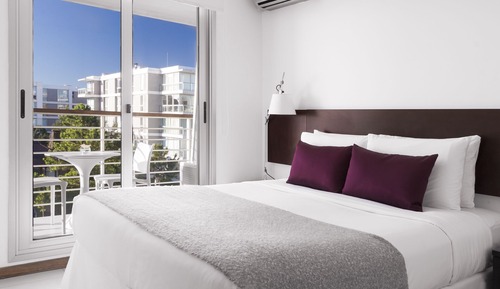 Habitación Deluxe, 1 cama de matrimonio, vistas a la ciudad