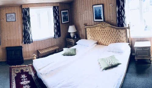 Habitación doble, baño privado, vistas a la montaña