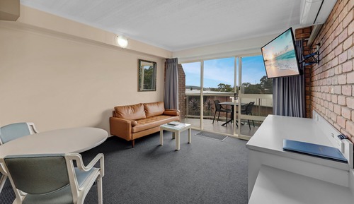 Habitación, balcón (Queen Private Suite Upstairs)