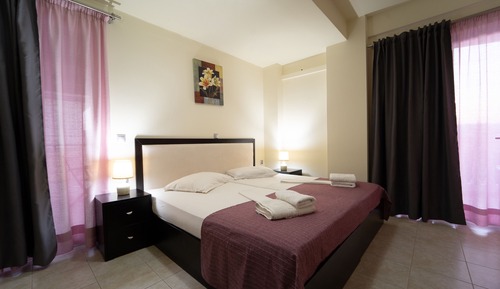 Suite familiar, vistas a la piscina