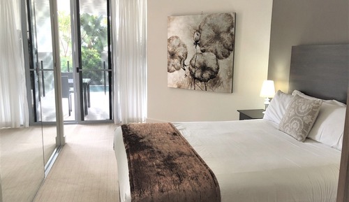 Apartamento ejecutivo, 2 habitaciones, no fumadores, terraza