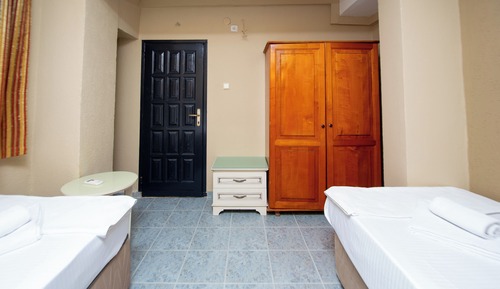 Habitación económica con 2 camas individuales