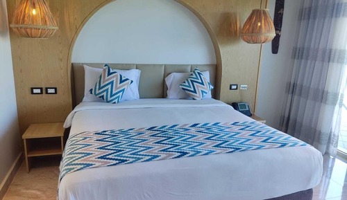 Suite Lagoon Bungalow