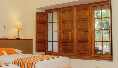 Suite junior, vistas al jardín