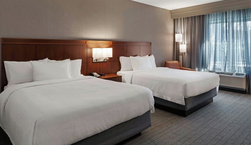 Habitación, 2 camas de matrimonio (Mobility/Hearing Accessible, Tub)