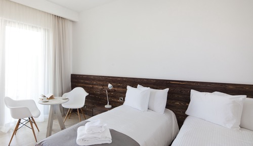 Habitación superior, balcón, vistas al mar