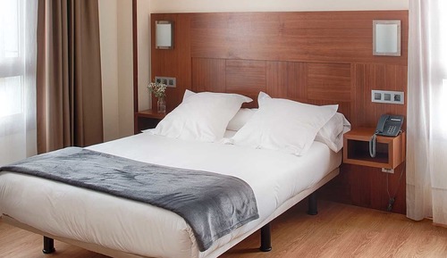 Habitación con 1 cama doble o 2 individuales