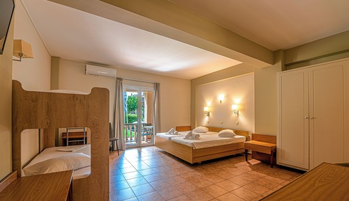 Studio Ground Floor Garden View