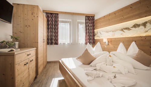 Apartamento superior, 2 habitaciones, balcón