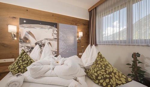 Apartamento Confort, 3 habitaciones, balcón, vistas a la montaña