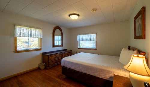 Casa familiar, 2 habitaciones, vistas al lago, junto al lago