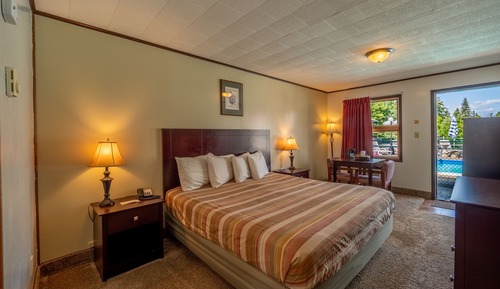 Habitación estándar, 1 cama de matrimonio grande, no fumadores, vistas a la piscina