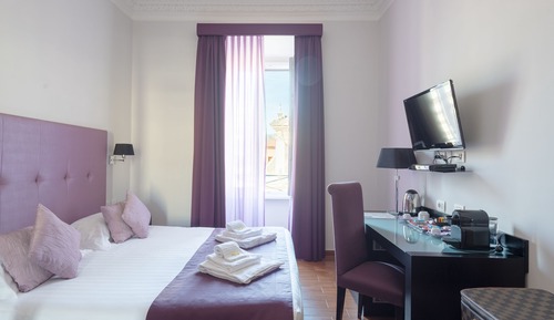 Habitación clásica con 1 cama doble o 2 individuales