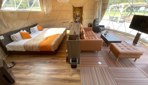 Tienda de lujo, no fumadores