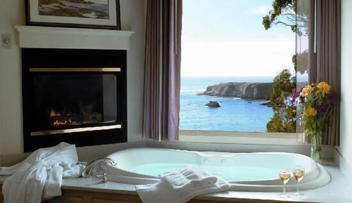 King Suite with Jetted Tub (Ocean View)