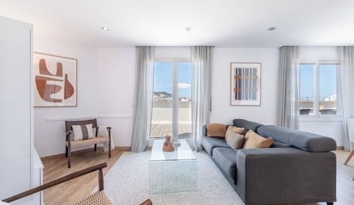 Ático, 2 habitaciones, vistas a la ciudad (2-4 adults)