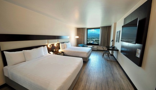 Habitación tradicional, 2 camas de matrimonio, no fumadores