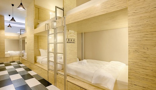 Dormitorio compartido básico, solo para mujeres, baño compartido (1 bed in 8 beds dorm)