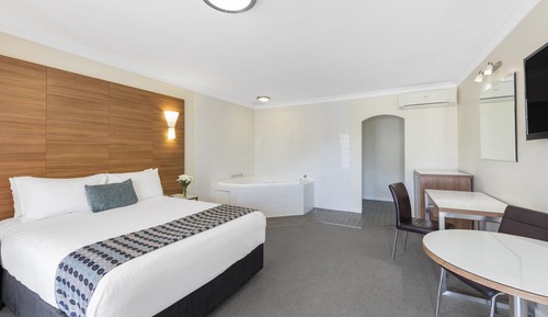 Habitación Deluxe, 1 cama de matrimonio, bañera de hidromasaje