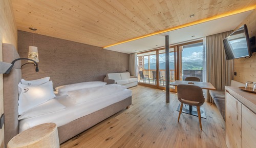 Suite familiar, 1 cama de matrimonio grande con sofá cama, vistas a la montaña