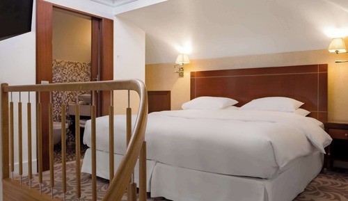 Suite junior, 1 cama de matrimonio grande (King Cupola)