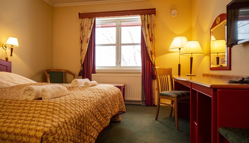 Habitación estándar con 2 camas individuales, 1 habitación, vistas a la montaña, mirando al mar