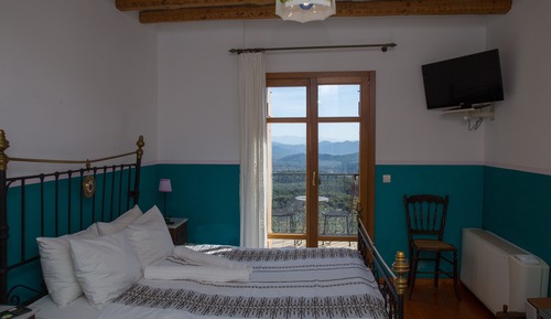 Habitación triple clásica (4)