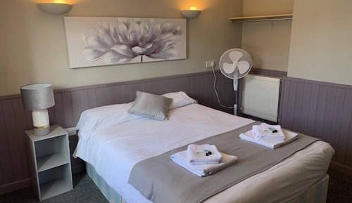 Habitación estándar doble, baño privado