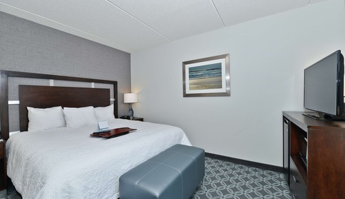 1 cama de matrimonio grande