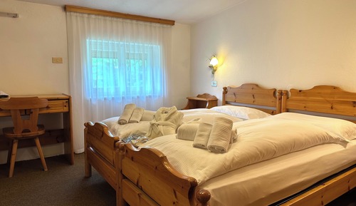 Habitación económica con 1 cama doble o 2 individuales