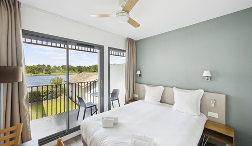 Standard Studio, 1 Double Bed, Lake View