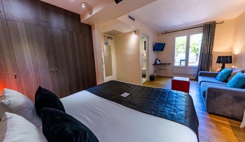 Habitación superior, patio