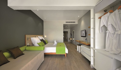 Habitación superior, frente a la playa