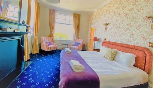 Habitación, vistas al puerto