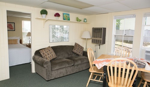 Two Bedroom Cottage - Two Double Beds