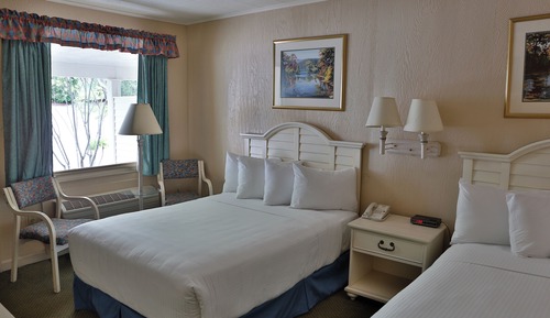 AquaVista Terrace Room - Private Patio