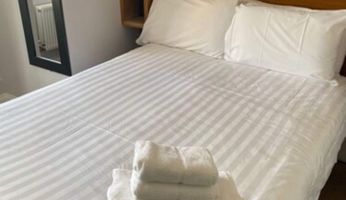 Value Single Room Ensuite (No lift access - 40 steps)