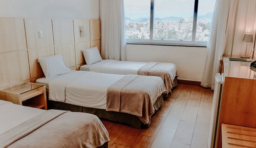 Habitación triple, 3 camas individuales, vistas a la ciudad