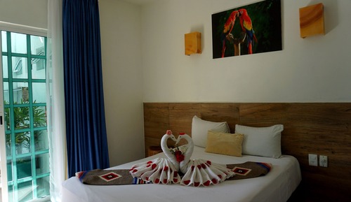 Estudio superior, en una planta alta