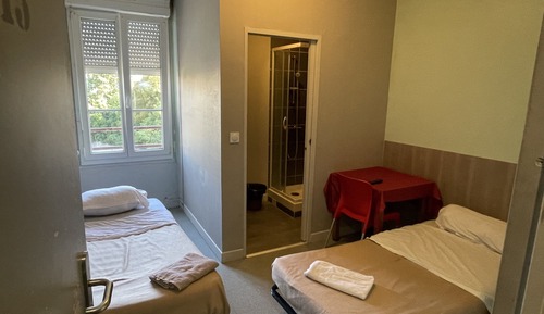 Habitación estándar con 2 camas individuales