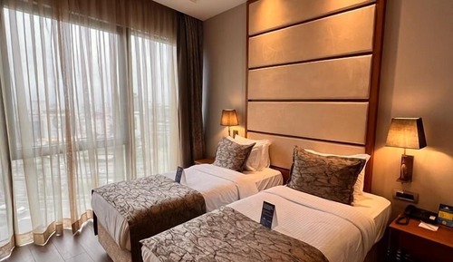 Habitación, 2 camas individuales, vistas a la ciudad