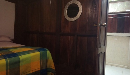 Habitación doble, baño privado