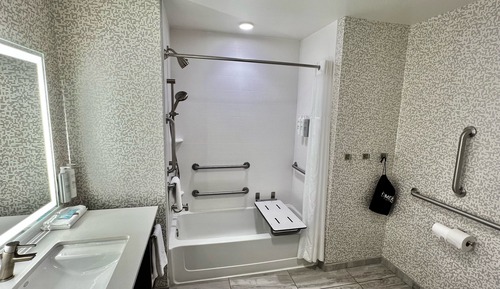 Estudio, 1 cama de matrimonio, accesible para personas con discapacidad, bañera (Mobility & Hearing)