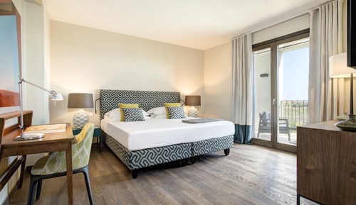 Villa, 4 habitaciones, vistas al mar (Topazio)