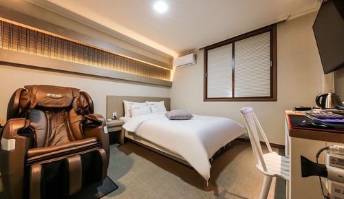 Room (Nice room (massage chair air purifier)