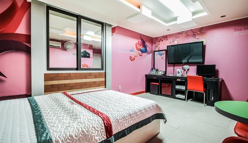 Room (Special Room (Netflix))