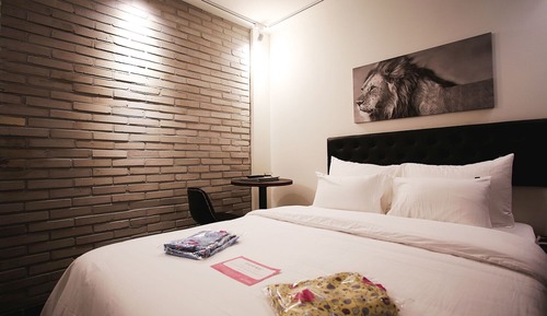 Room (Standard room)